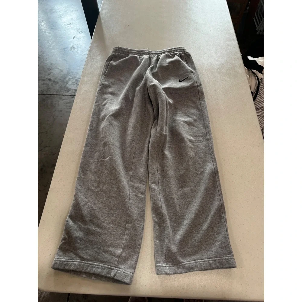 Nike Boys XL Gray Sportswear Club Fleece Wide Leg Open Hem Sweatpants Pants